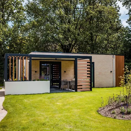 Poolside Escape With Sauna, Cleaning Included Voorthuizen